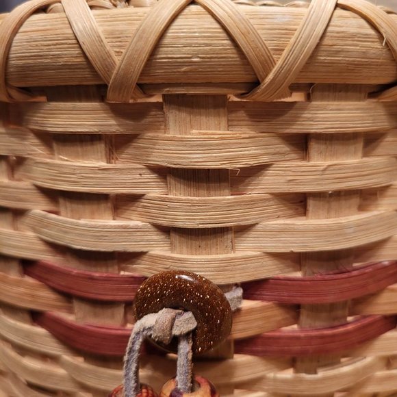 Hand woven signed basket with wood base~~absolutely adorable and one of a kind! - Picture 4 of 4